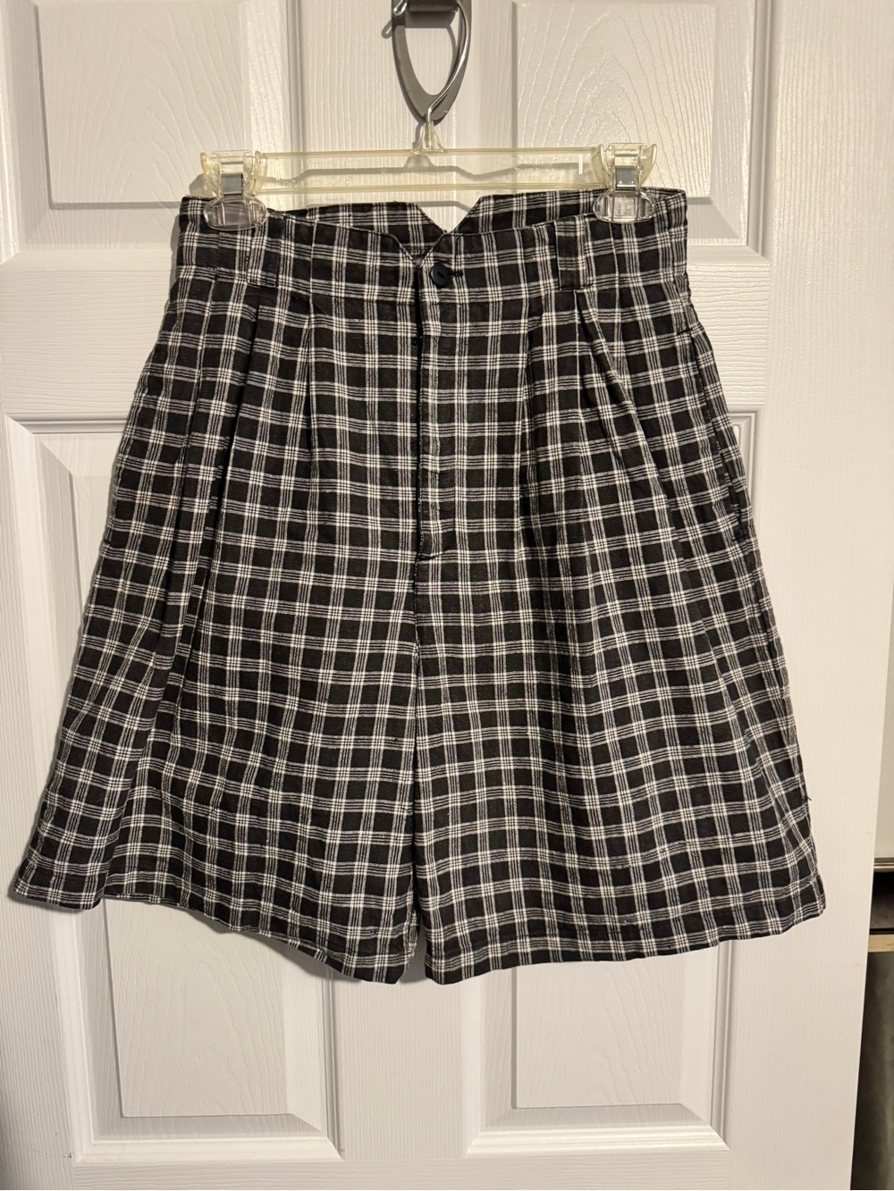 Vintage Justin Allen Black & White Plaid High Waisted Shorts - size 7/8